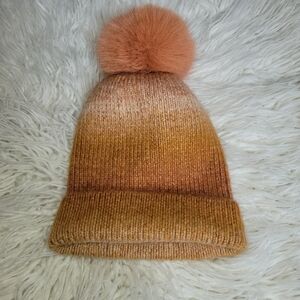 Norla  Canada  hat